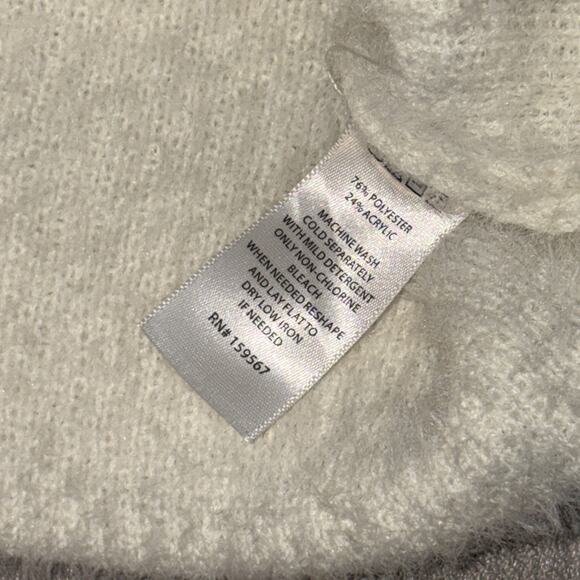 Willow & Wind Eyelash Knit Ivory Crop Top Size Medium. Fuzzy Top - Picture 4 of 4